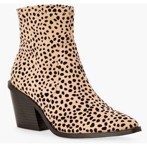 JustFab Leda Cheetah Leopard Spotted Block Heel Pointed Toe Western Boots Size 8
